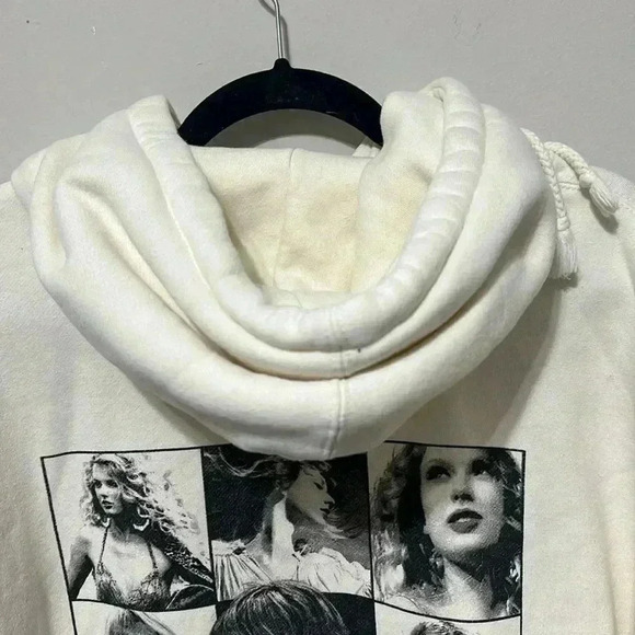 TAYLOR SWIFT SWEATER - Picture 6 of 10